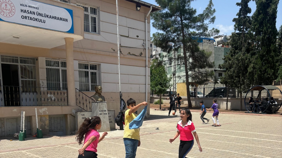 OKULUMUZDA GELENEKSEL ÇOCUK OYUNLARI YAŞATILMAYA DEVAM EDİYOR